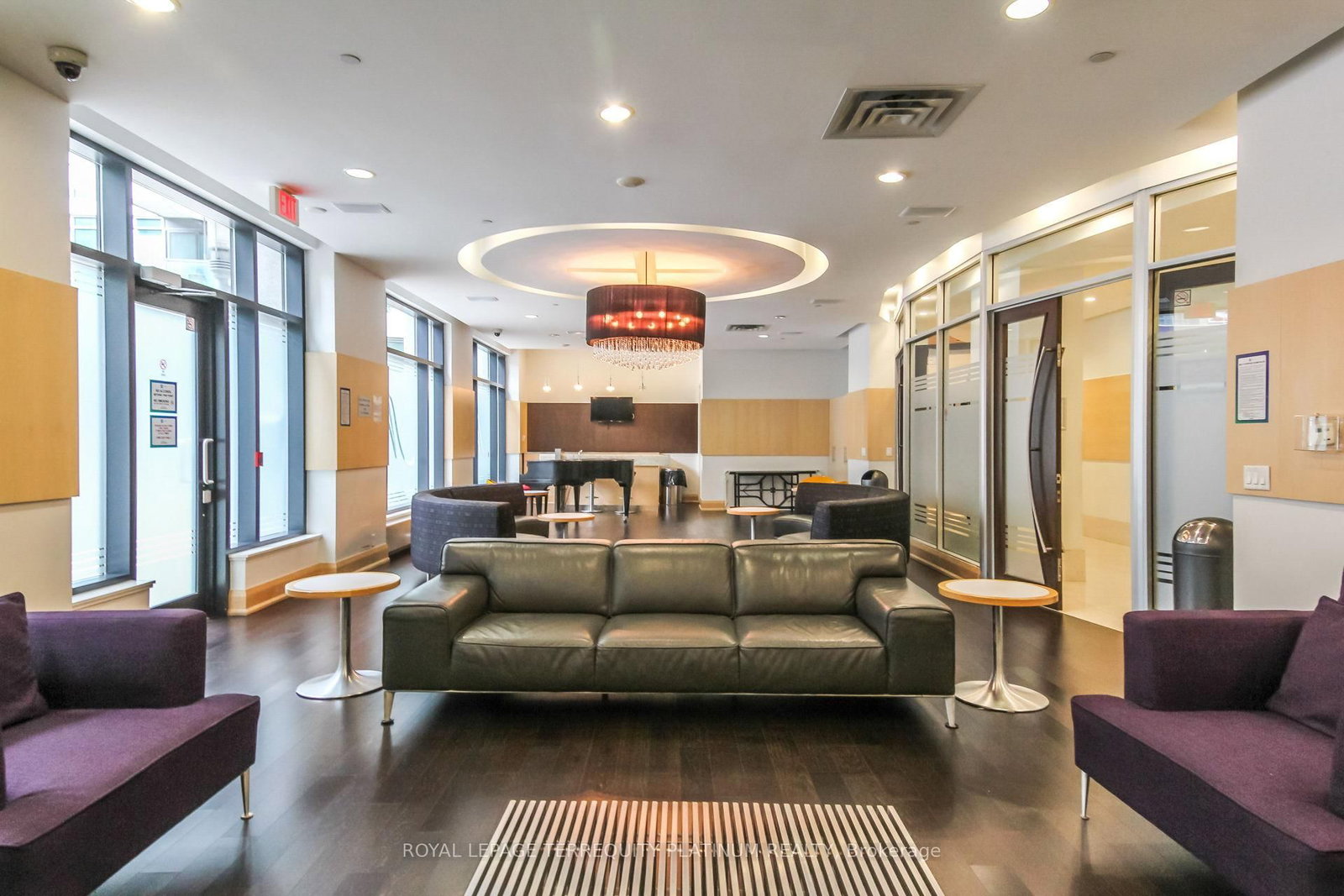 Condo for sale at 727-600 Fleet Street, Toronto, Ontario, M5V 1B7 - Niagara - MLS: C12766992