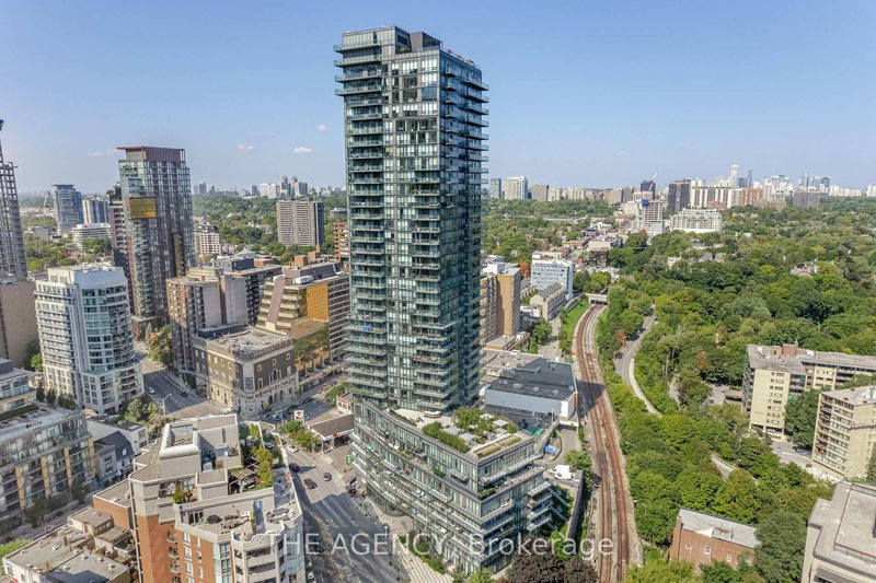105 - 825 Church St, Toronto, M4W 3Z4 | Image 2