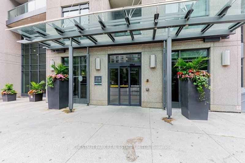 home for lease on 722-219 Fort York Boulevard