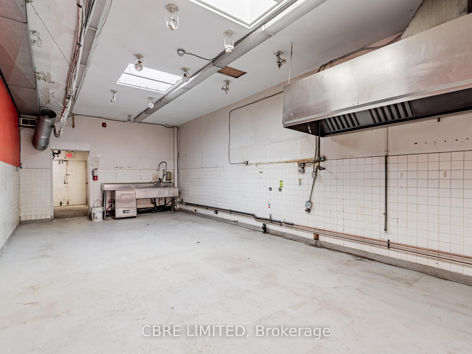 787 Queen Street W - Photo 6