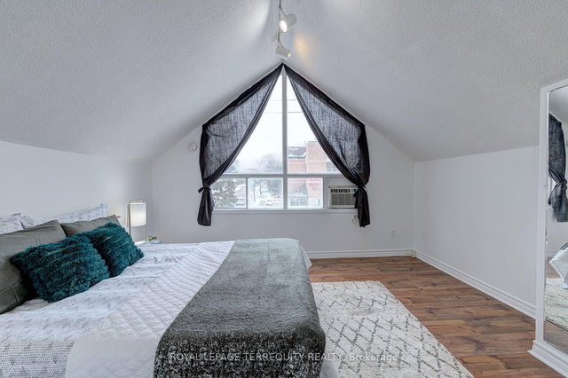 Unit 2 - 135 Sheppard Avenue W