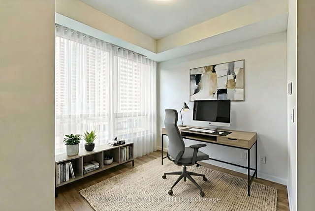 502 - 500 Sherbourne Street