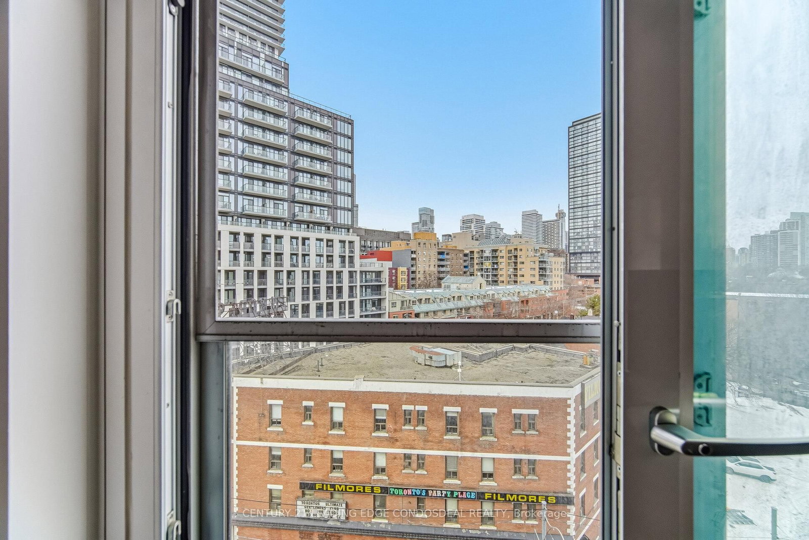 219 Dundas Street E, Unit 808 - Photo 18