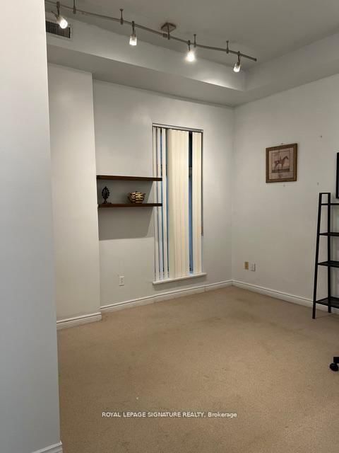 208 Carlton Street, Unit Main - Photo 16