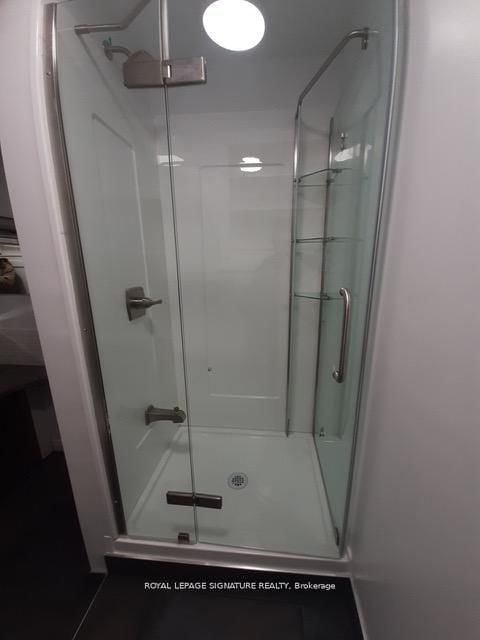 208 Carlton Street, Unit Main - Photo 34