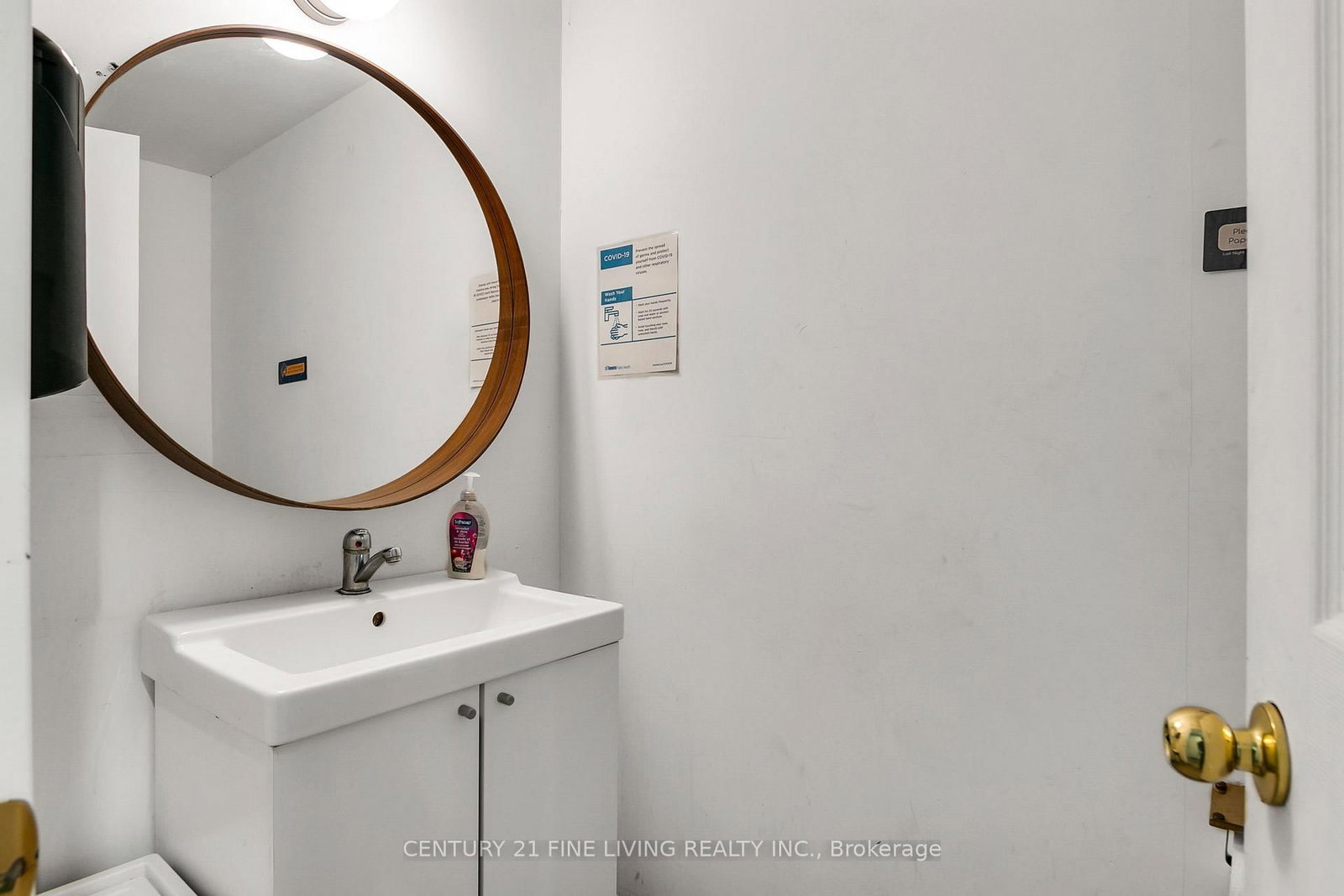 81 Huron Street - Photo 16