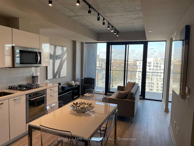 1407 - 458 Richmond Street W