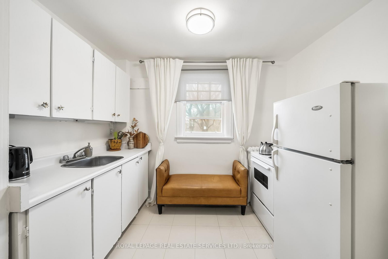 28 Macpherson Avenue • Toronto, ON photo 9