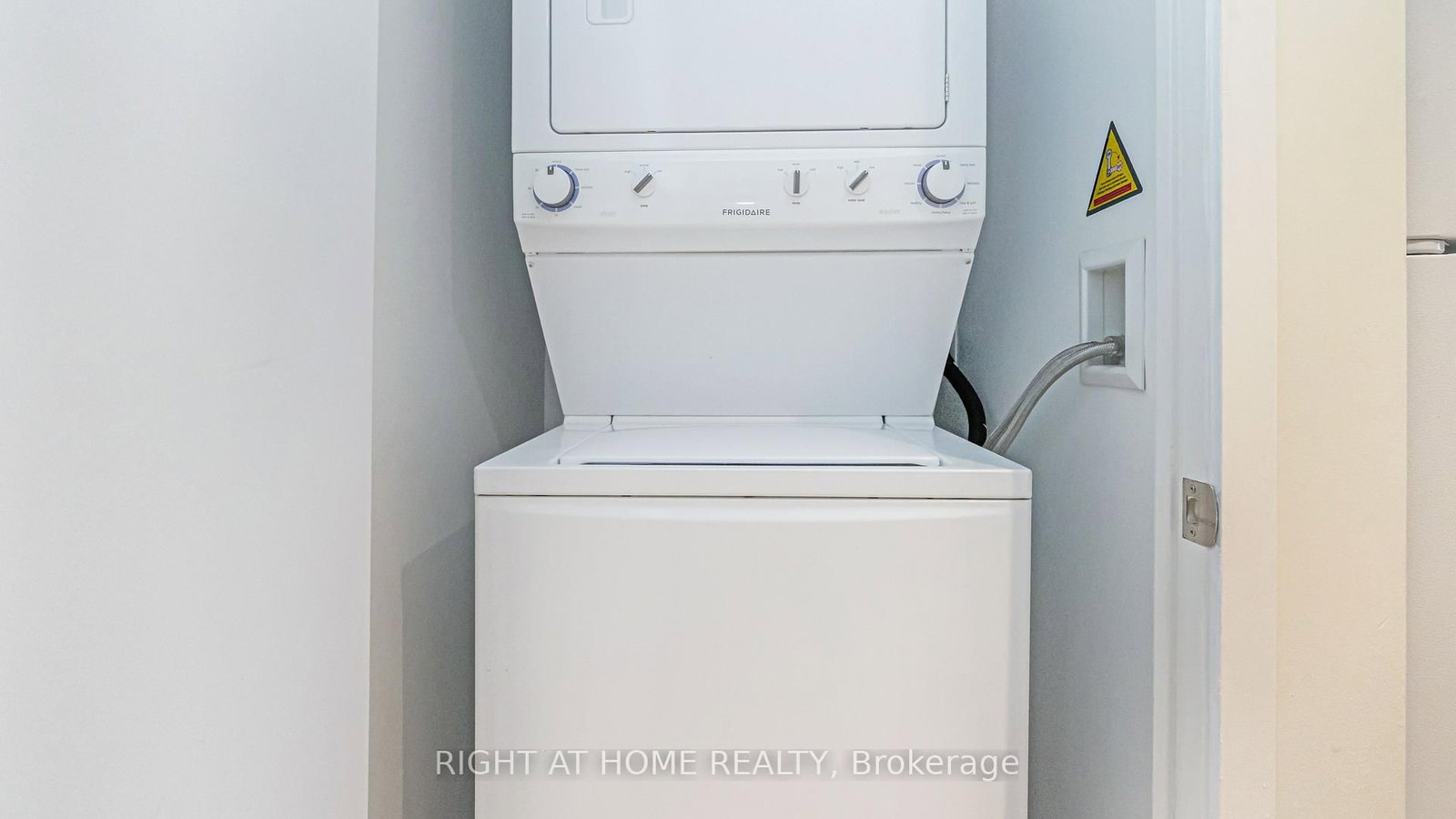 Condo for sale at 317-121 McMahon Drive, Toronto, Ontario, M2K 0C1 - Bayview Village - MLS: C12772532