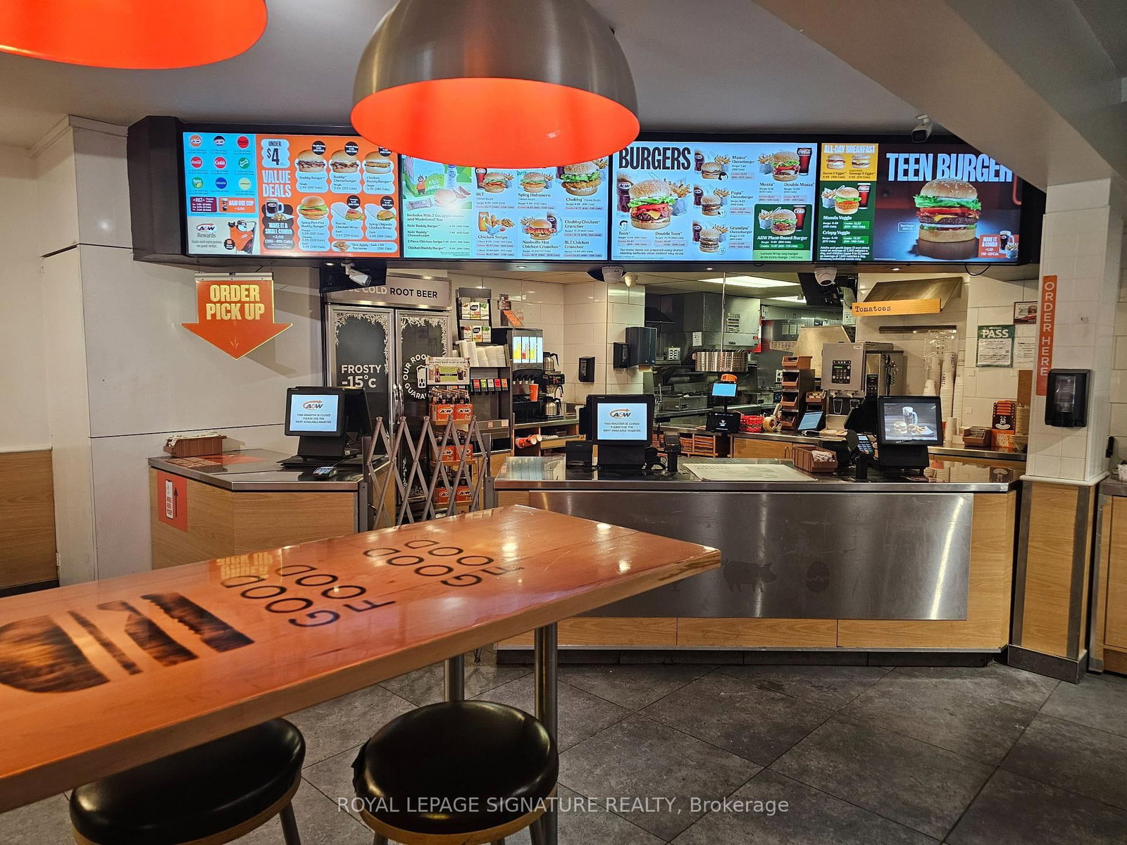 500 Bloor Street W - Photo 2