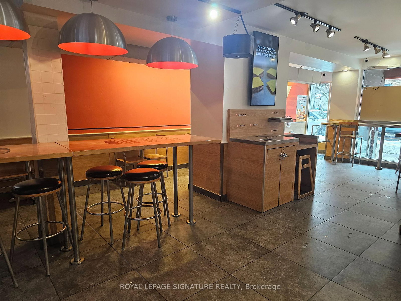 500 Bloor Street W - Photo 4