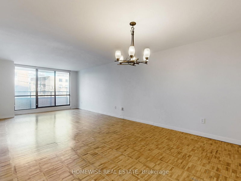 401 - 22 Shallmar Blvd, Toronto, M5N 2Z8 | Image 3