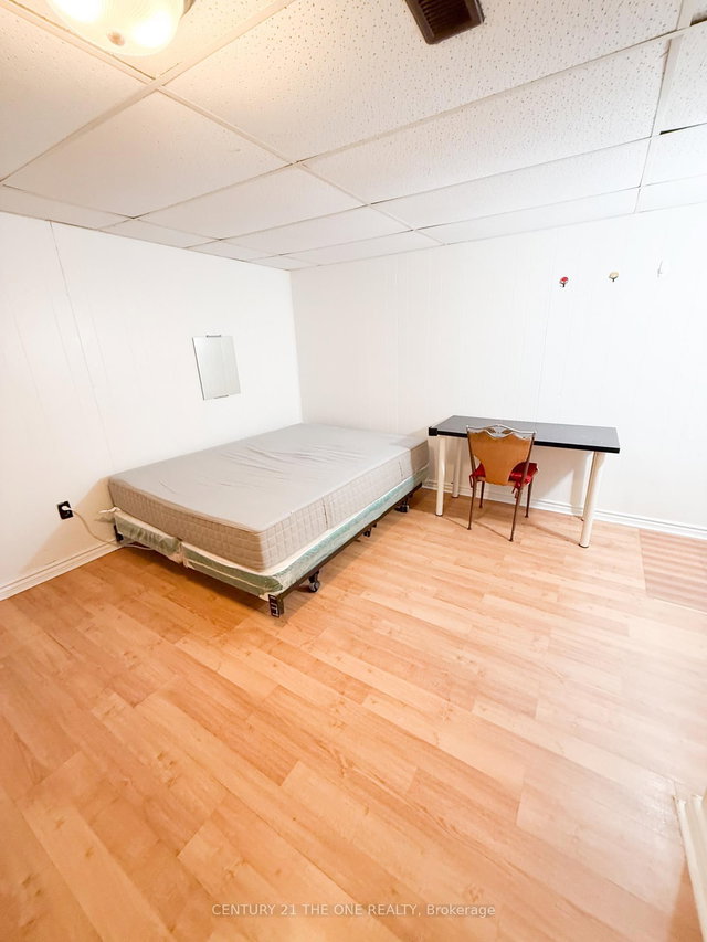 BASEMENT ROOM 1 - 500 Drewry Avenue