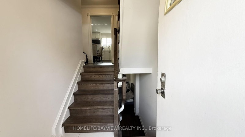 85 Crimson Millway, Toronto, M2L 1T8 | Image 2