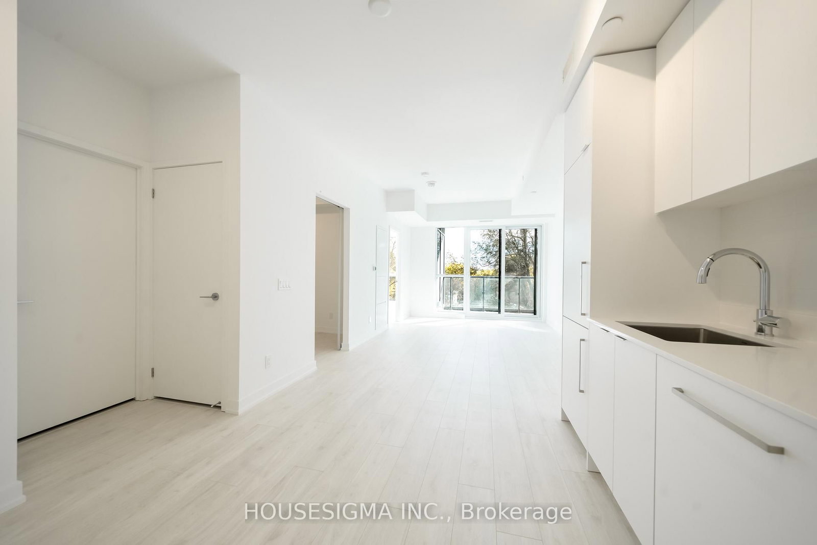 181 Sheppard Avenue E, Unit 415 - Photo 2