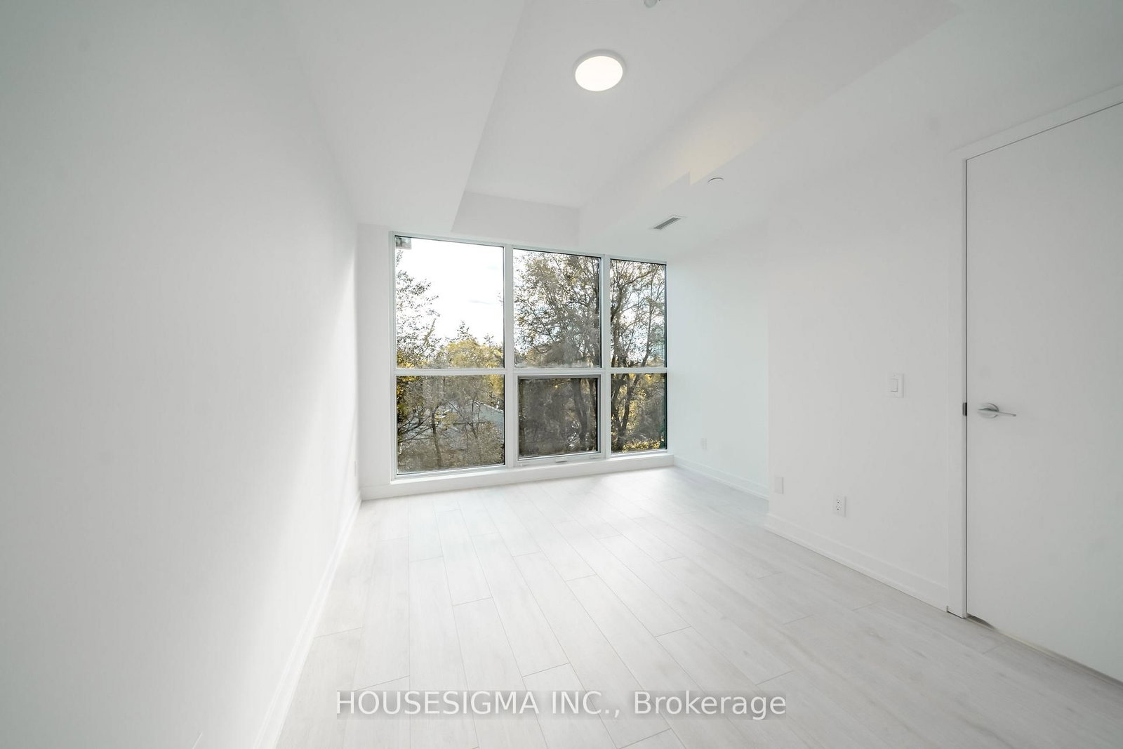 181 Sheppard Avenue E, Unit 415 - Photo 5