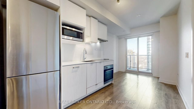 2013 - 195 Redpath Avenue