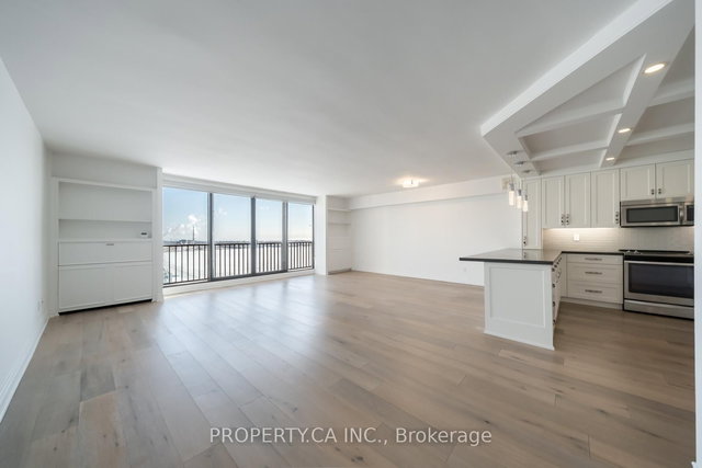 2804 - 33 Harbour Square