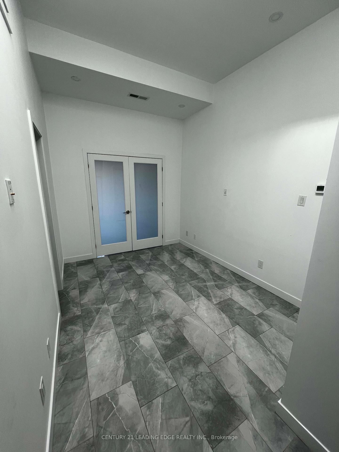 1375 Bathurst Street, Unit Unit B - Photo 3