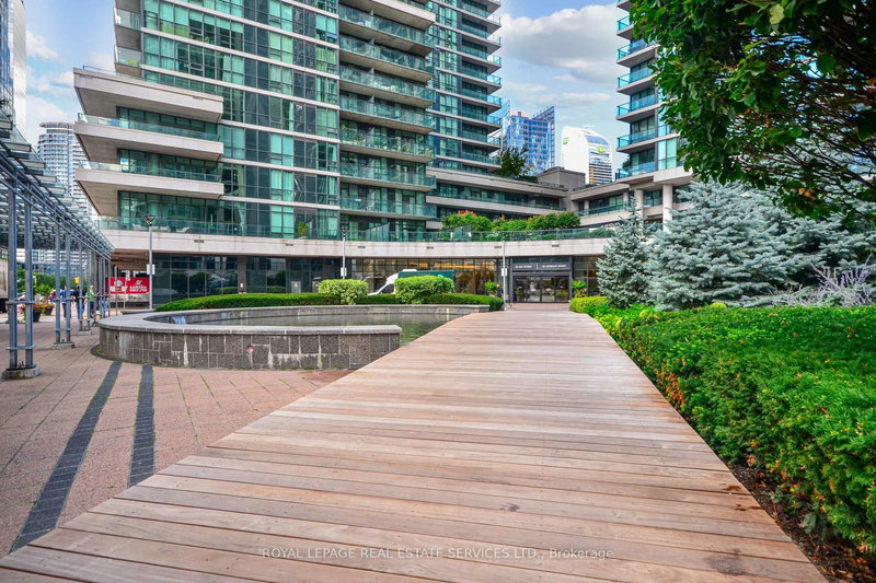 1111 - 33 Bay St, Toronto, M5J 2Z3 | Image 3