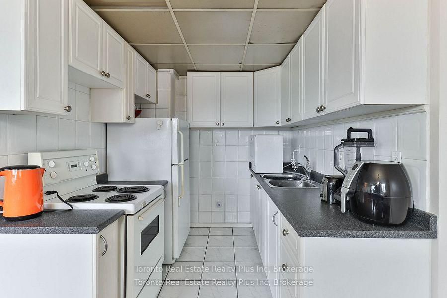 Condo for sale at 303-55 Neptune Drive, Toronto, Ontario, M6A 1X2 - Englemount-Lawrence - MLS: C12777640