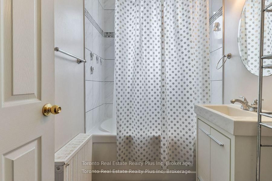 Condo for sale at 303-55 Neptune Drive, Toronto, Ontario, M6A 1X2 - Englemount-Lawrence - MLS: C12777640