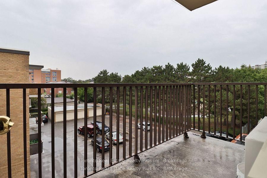 Condo for sale at 303-55 Neptune Drive, Toronto, Ontario, M6A 1X2 - Englemount-Lawrence - MLS: C12777640