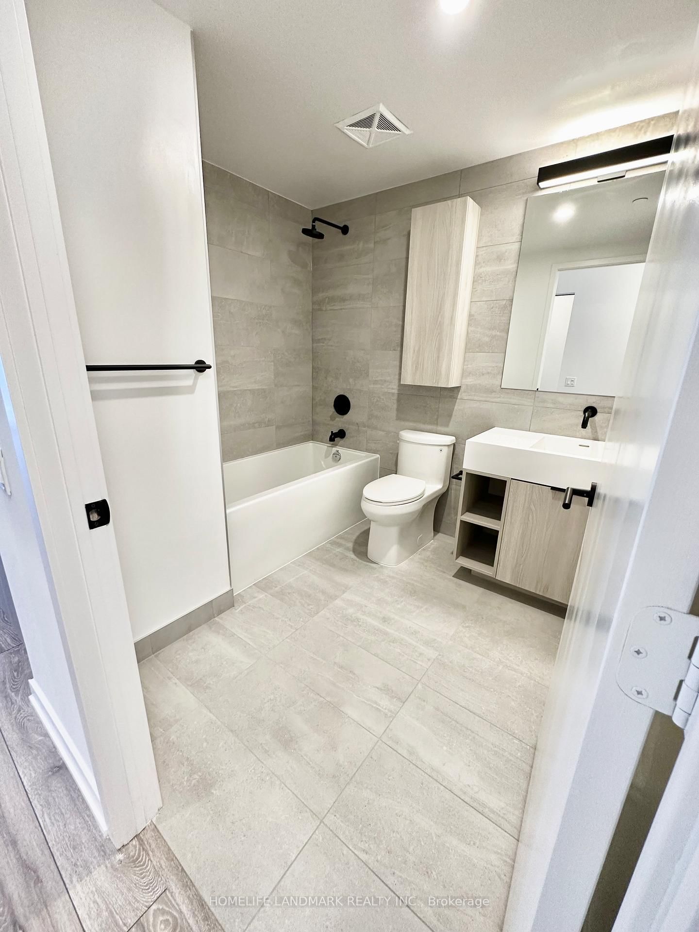 Condo for lease at 905-108 Peter Street, Toronto, Ontario, M5V 0W2 - Waterfront Communities C1 - MLS: C12777826