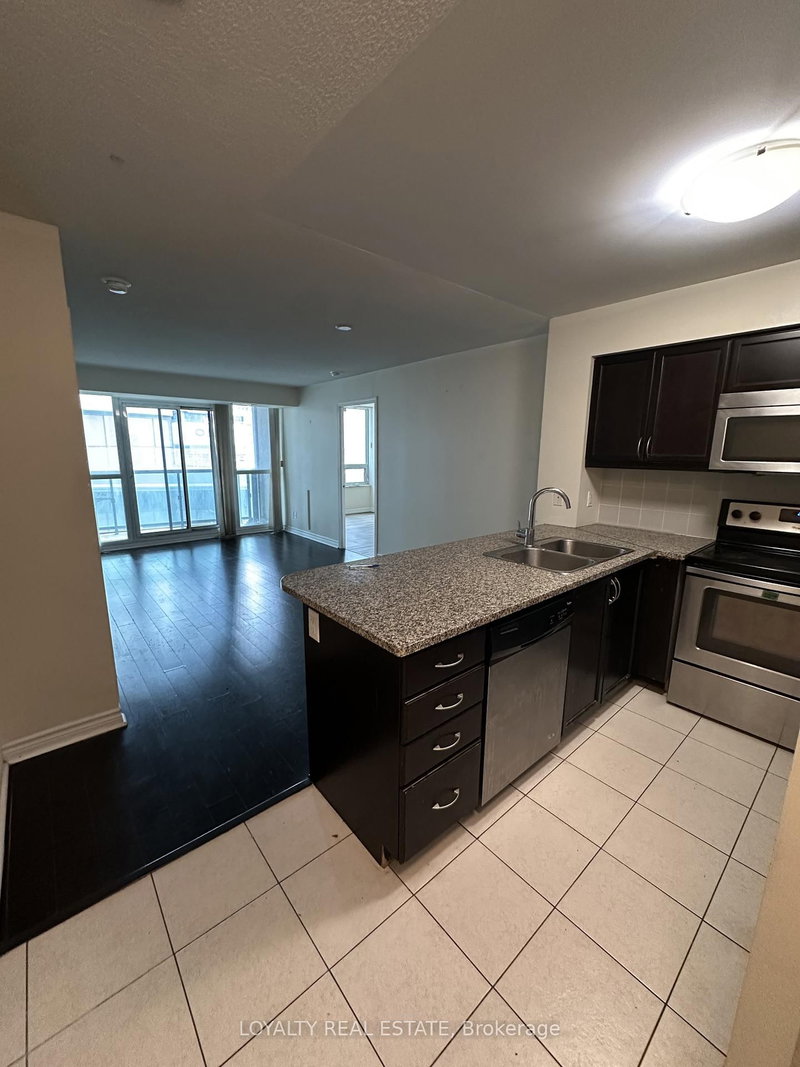 509 - 19 Grand Trunk Cres, Toronto, M5J 3A3 | Image 2