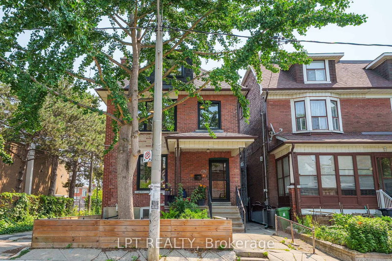 29 Grace St, Toronto, M6J 2S4 | Image 2