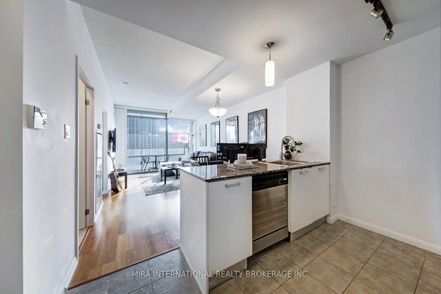 2306 - 38 Grenville Street