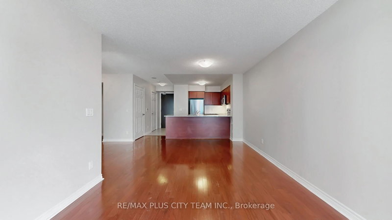 812 - 19 Grand Trunk Cres, Toronto, M5J 3A3 | Image 3