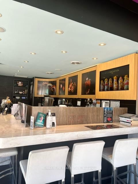 2564 Yonge St, Toronto, M4P 2J3 | Image 2