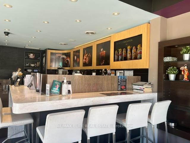 2564 Yonge St, Toronto, M4P 2J3 | Image 3