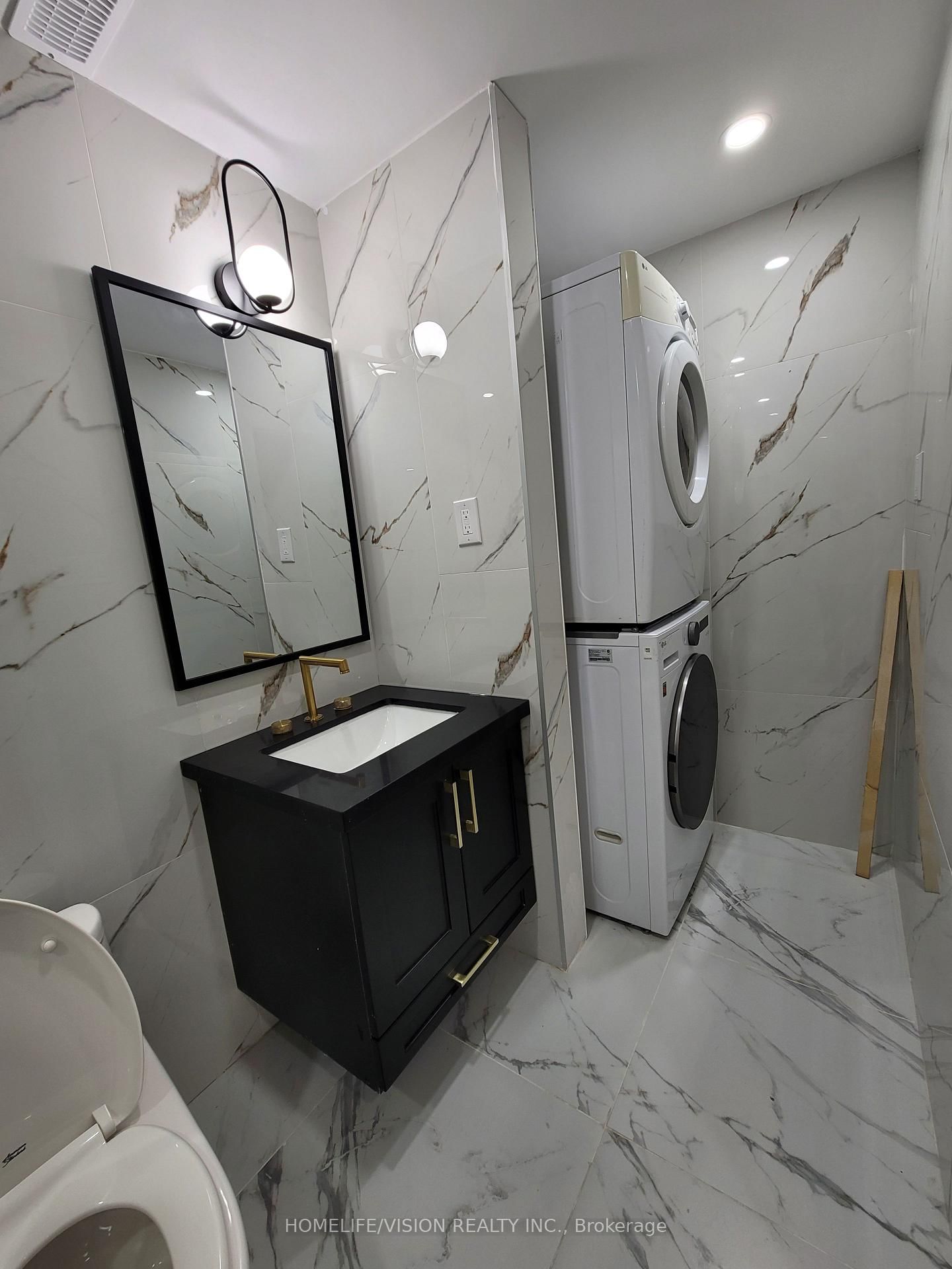 Detached House for lease at Basement-59 Standish Avenue, Toronto, Ontario, M4W 3B2 - Rosedale-Moore Park - MLS: C12781316