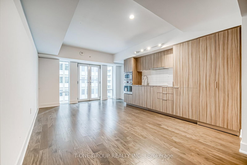 720 - 955 Bay St, Toronto, M5S 2A2 | Image 3