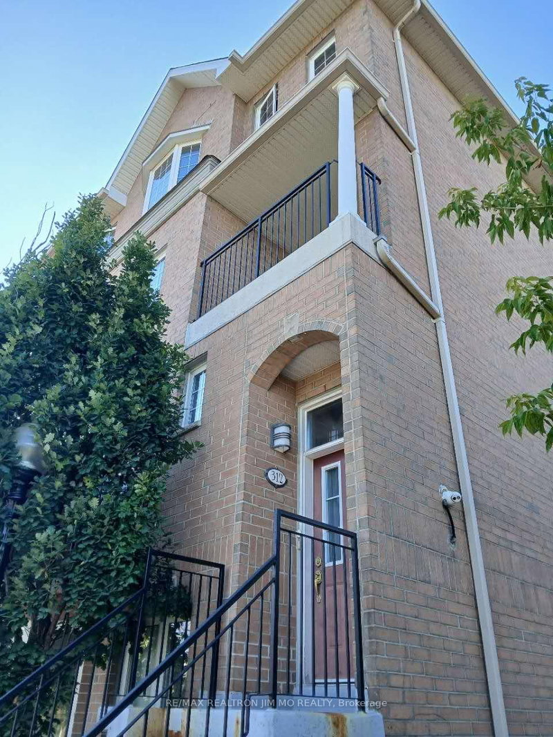 Master Bedroom - 312 Grandview Way, Toronto, M2N 6V3 | Image 2