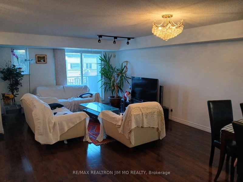 Master Bedroom - 312 Grandview Way, Toronto, M2N 6V3 | Image 3