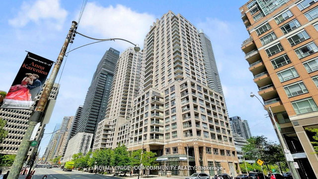 1609 - 909 Bay Street