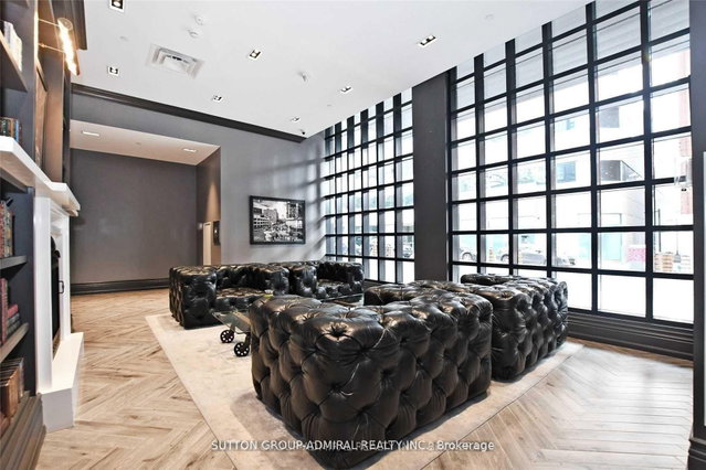 1010 - 608 Richmond Street