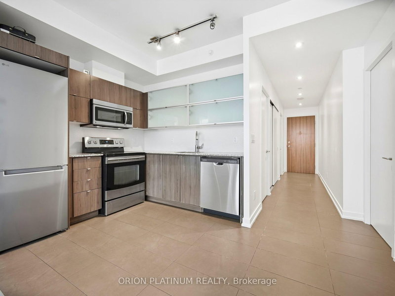 2111 - 170 Fort York Blvd, Toronto, M5V 0E6 | Image 3