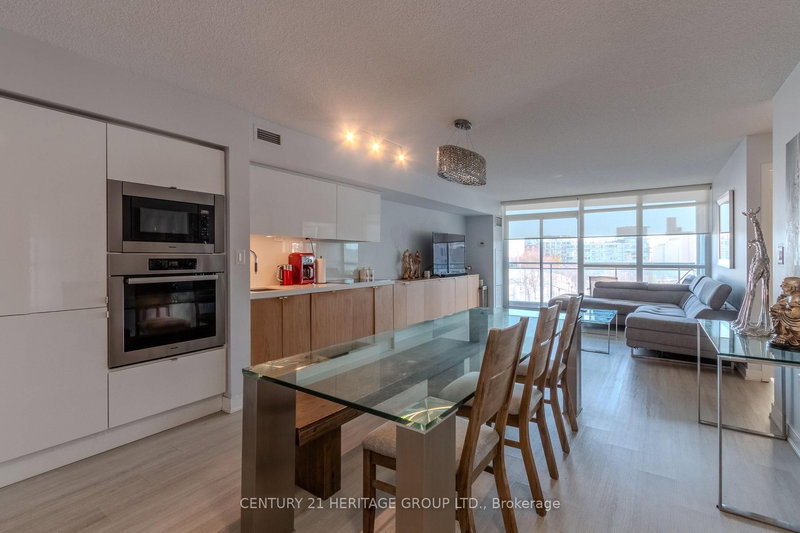 303 - 151 Dan Leckie Way, Toronto, M5V 4B2 | Image 3