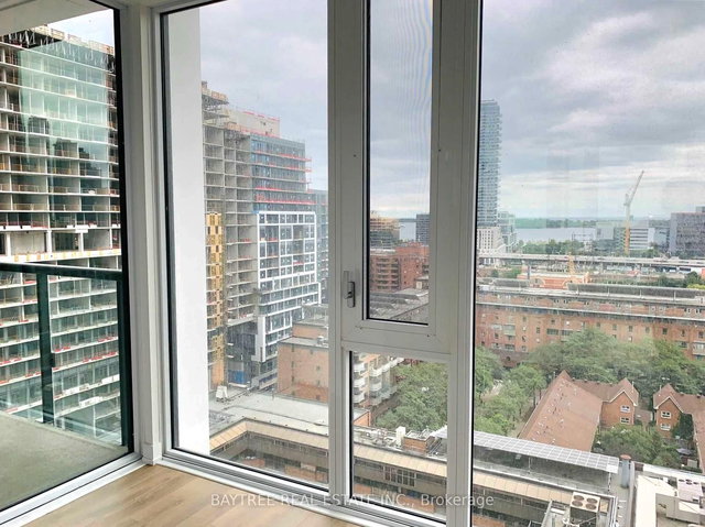 1020 - 158 Front Street E