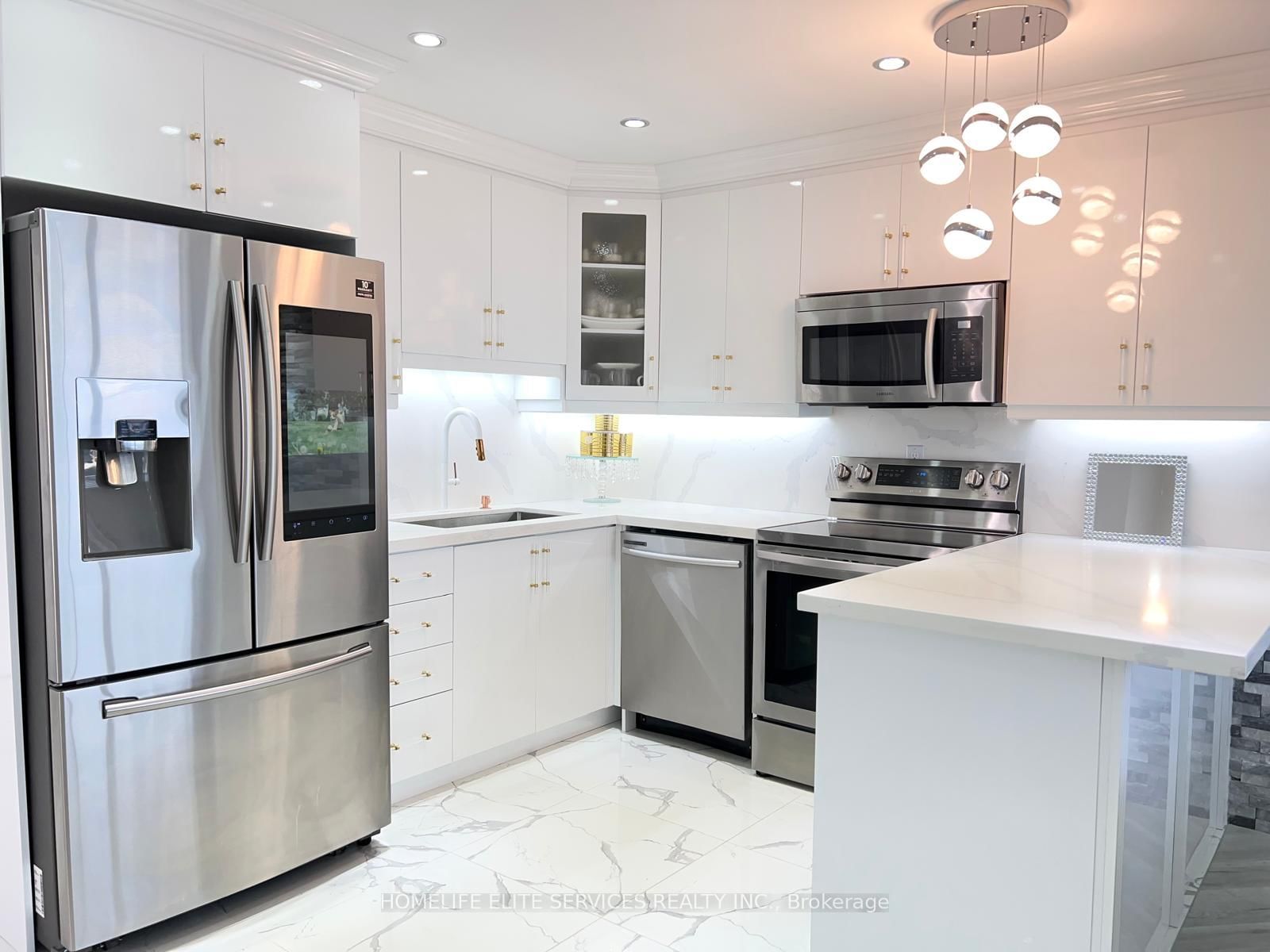 75 Graydon Hall Drive, Unit 1608 - Photo 10