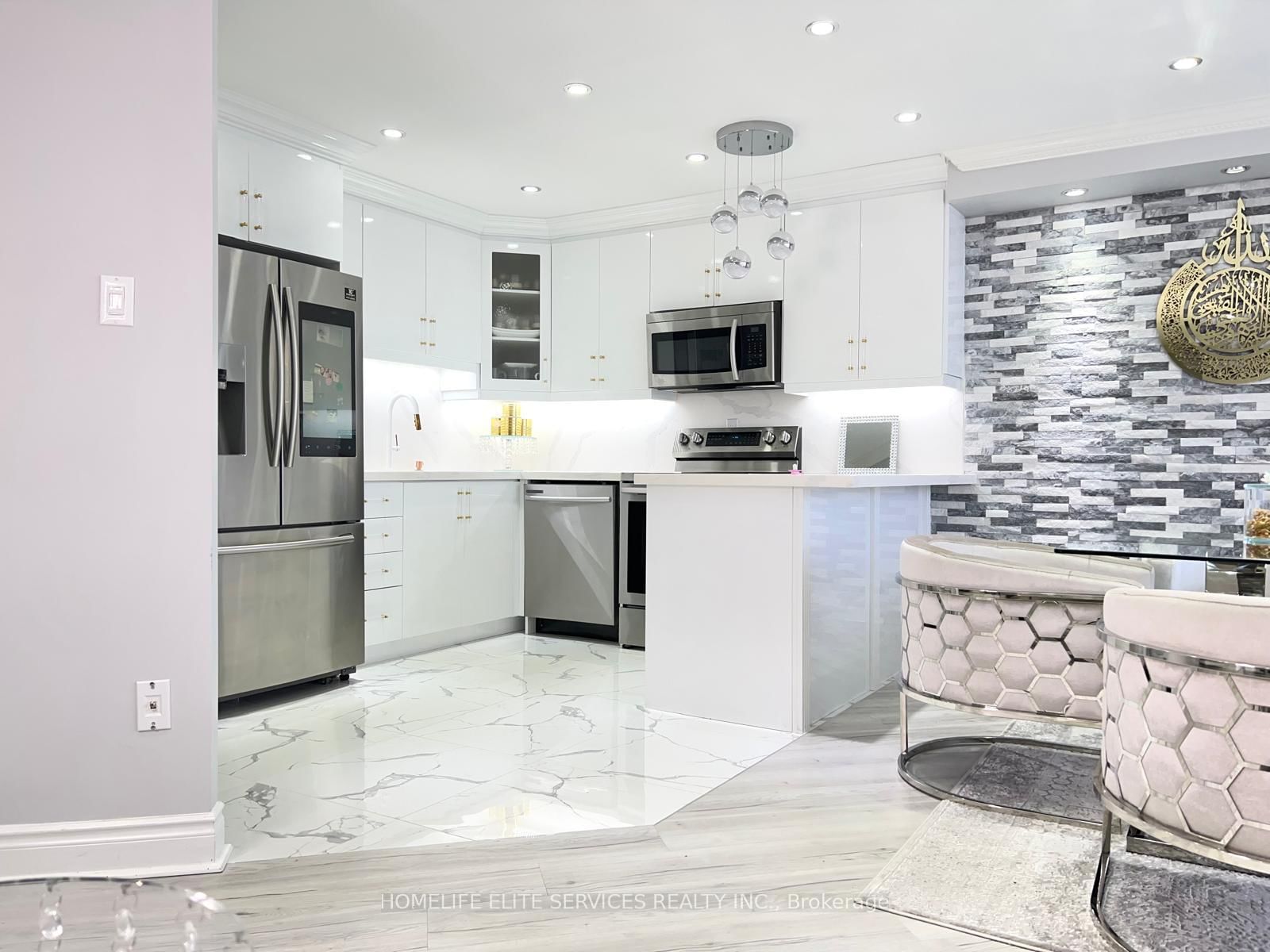 75 Graydon Hall Drive, Unit 1608 - Photo 6