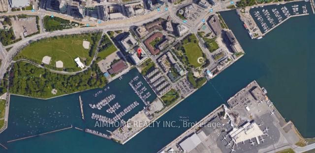 Th 118 - 90 Stadium Road