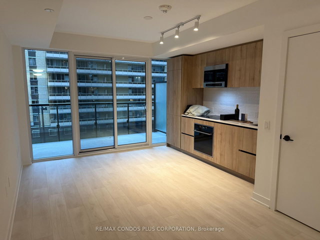 402 - 127 Broadway Avenue