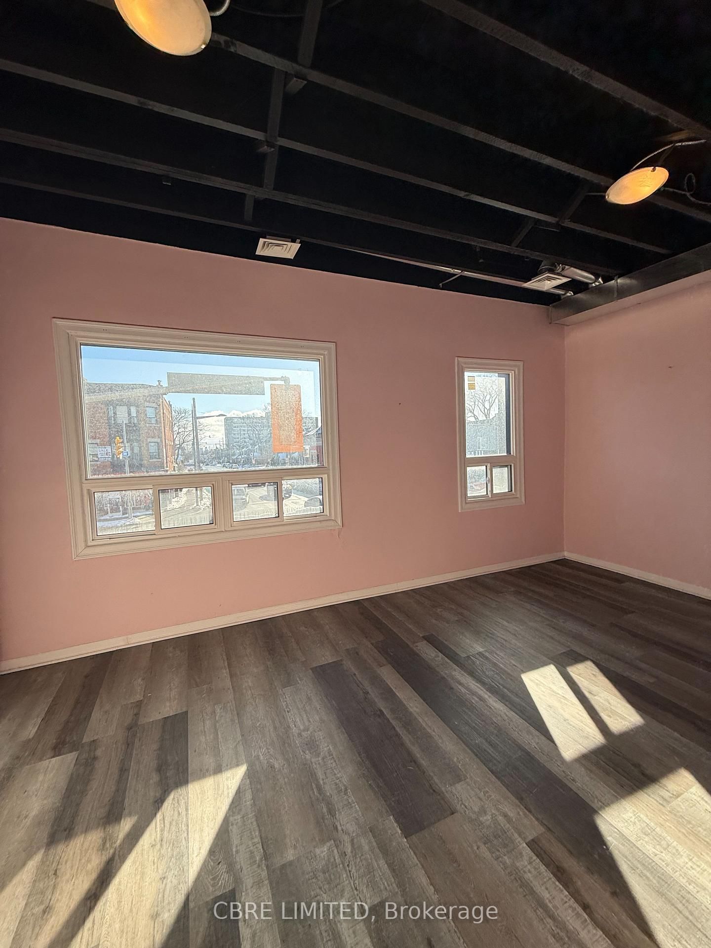 684 St. Clair Avenue W, Unit 2nd Floor - Photo 2