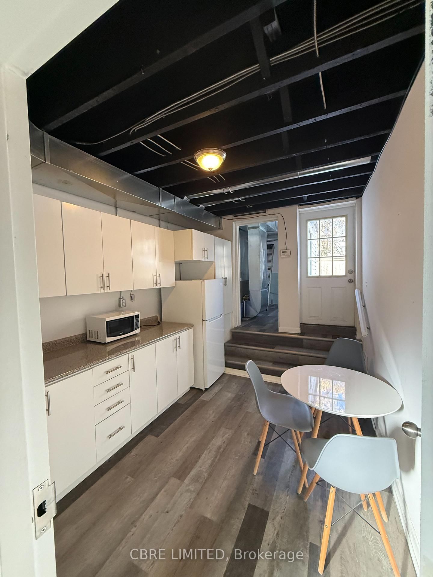 684 St. Clair Avenue W, Unit 2nd Floor - Photo 5