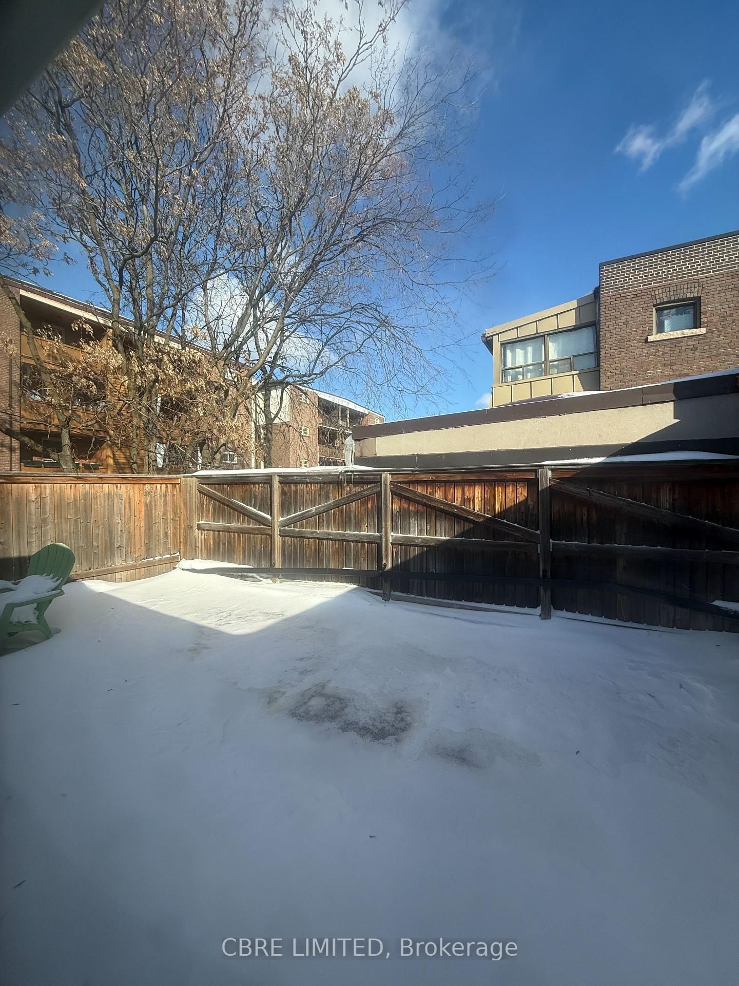 684 St. Clair Avenue W, Unit 2nd Floor - Photo 8
